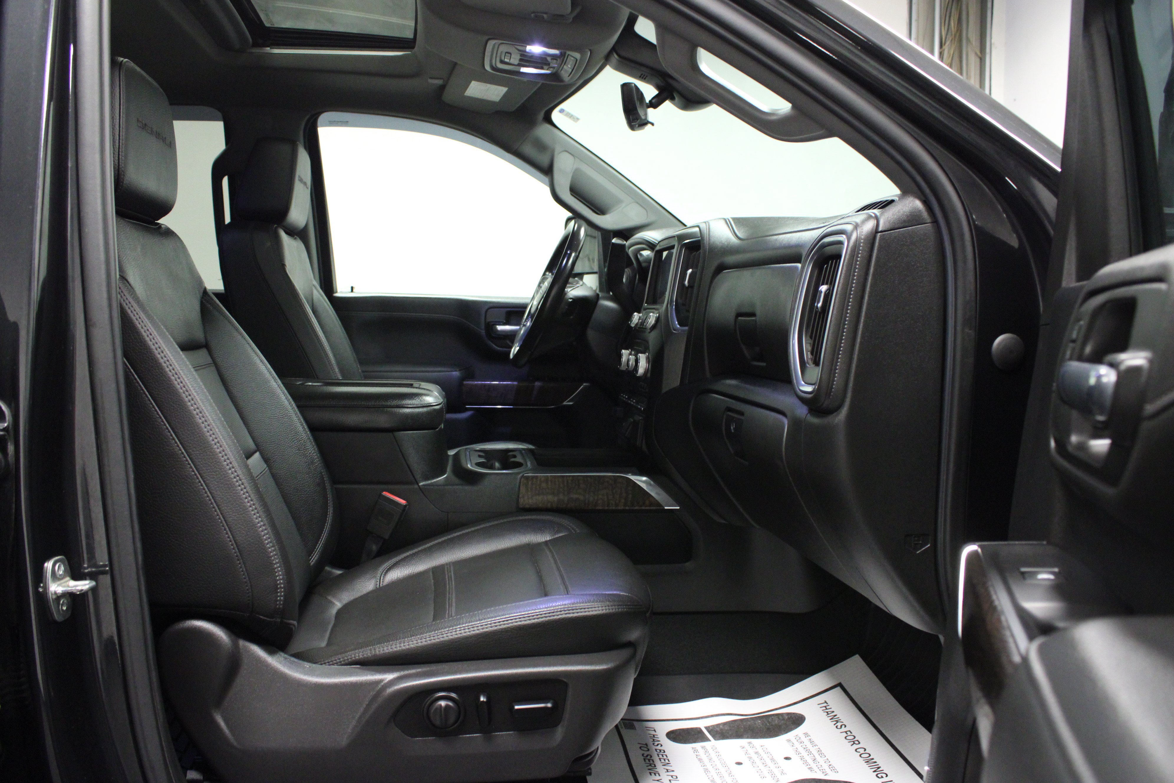 Used 2020 GMC Sierra 2500 Denali w/ Denali Ultimate Package AWD/4WD image 16