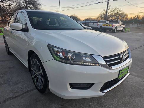 Used 2015 Honda Accord Sport image 3