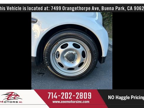 Used 2014 smart fortwo pure image 32