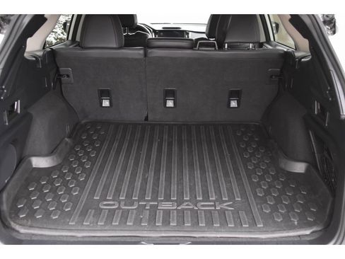 Used 2023 Subaru Outback Limited image 24