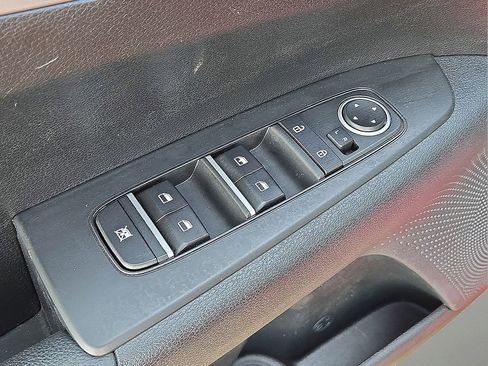 Used 2024 Kia Forte LXS image 21