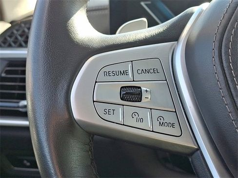 Used 2025 BMW X7 xDrive40i image 21