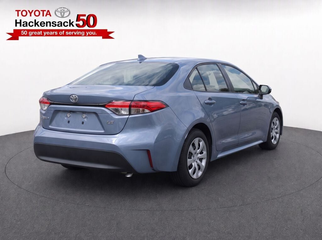 Certified 2025 Toyota Corolla LE FWD image 4