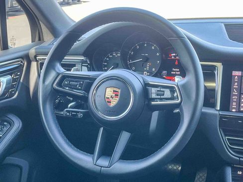 Used 2024 Porsche Macan image 14