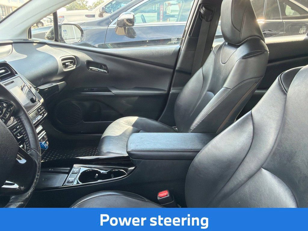 Used 2019 Toyota Prius XLE FWD image 12