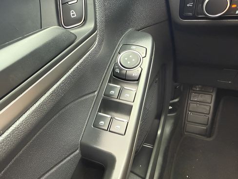 Used 2023 Ford Escape Active AWD/4WD image 20