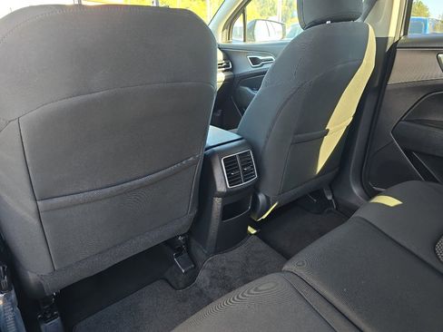 Used 2024 Kia Sportage LX image 18
