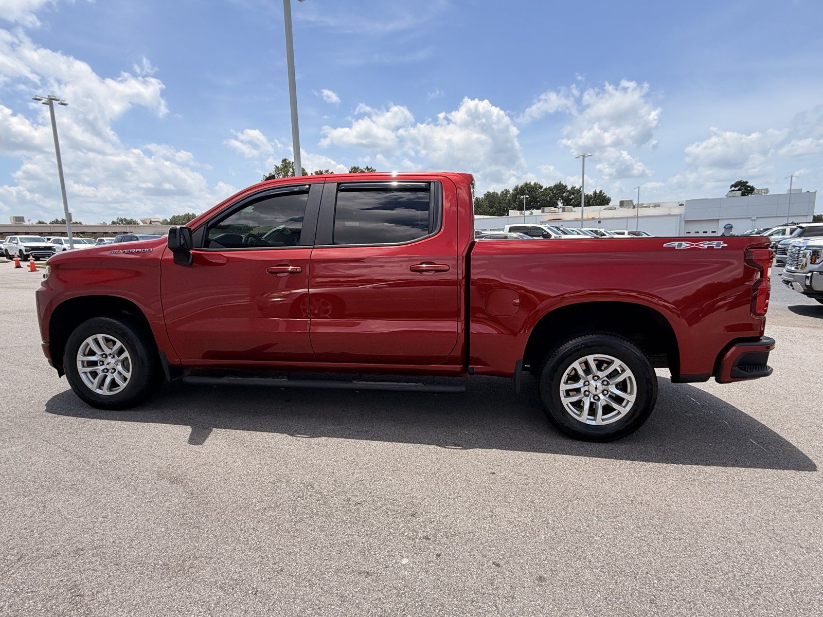 Used 2021 Chevrolet Silverado 1500 RST w/ Bed Protection Package AWD/4WD image 9