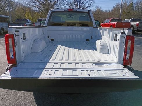 New 2026 Ford F250 XL w/ XL Chrome Package image 5