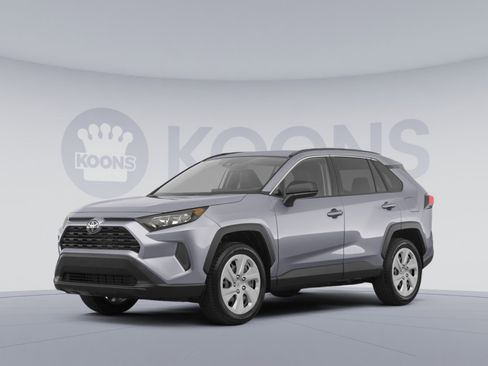 Used 2021 Toyota RAV4 LE AWD/4WD image 1