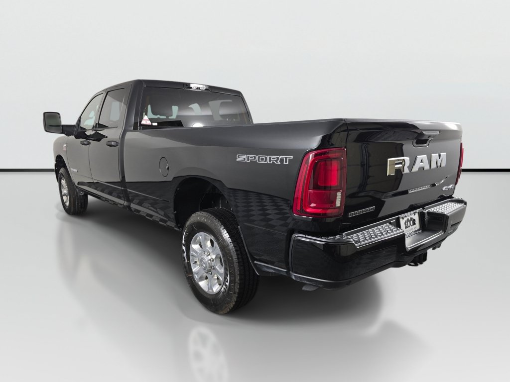 New 2026 RAM 3500 Big Horn AWD/4WD image 8