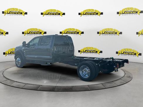 New 2026 Ford F550 4x4 Crew Cab image 3