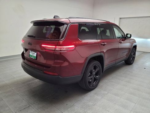 Used 2023 Jeep Grand Cherokee L Laredo AWD/4WD image 9
