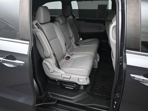 Used 2018 Honda Odyssey EX-L image 10
