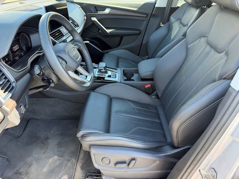 Certified 2023 Audi Q5 e Premium w/ Convenience Package AWD/4WD image 3