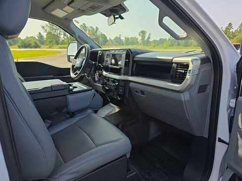 Used 2023 Ford F350 XL w/ Snow Plow Prep Package AWD/4WD image 24