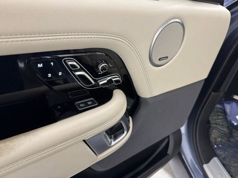Used 2022 Land Rover Range Rover Westminster Edition image 12