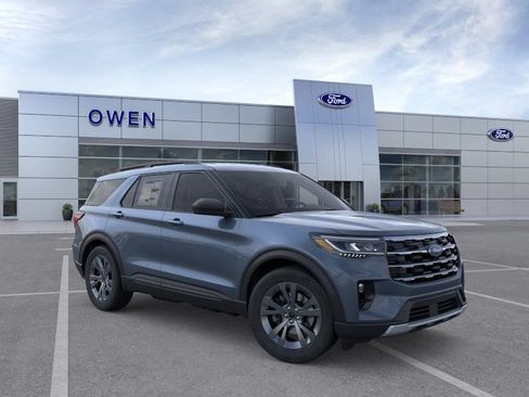 New 2026 Ford Explorer Active w/ Active Comfort Package AWD/4WD image 7