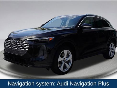 Used 2025 Audi Q5 Premium Plus AWD/4WD image 3