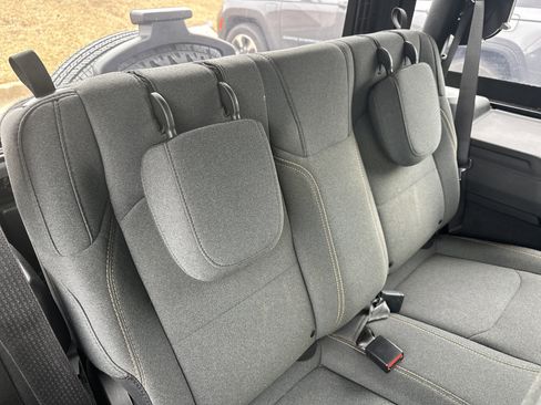 Used 2024 Jeep Wrangler Sport image 18