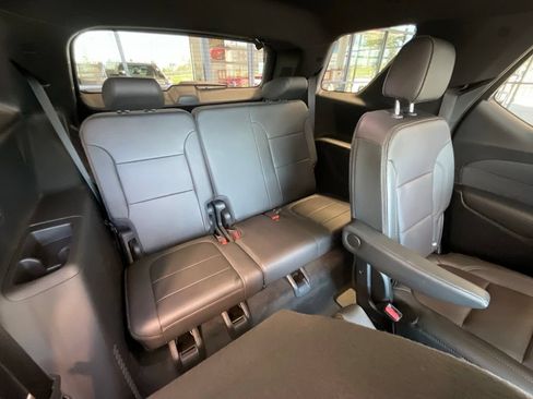 Used 2023 Chevrolet Traverse High Country AWD/4WD image 21