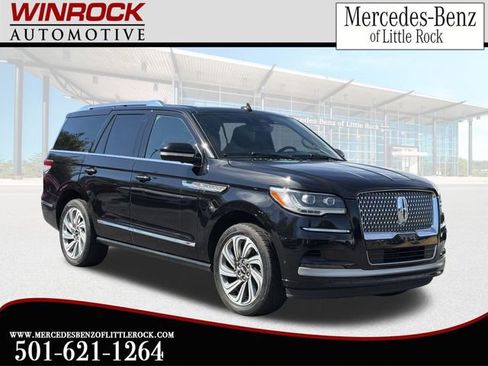 Used 2024 Lincoln Navigator Reserve AWD/4WD image 1