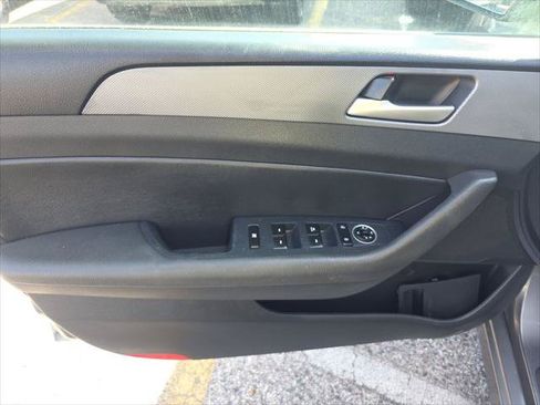 Used 2018 Hyundai Sonata SEL FWD image 12