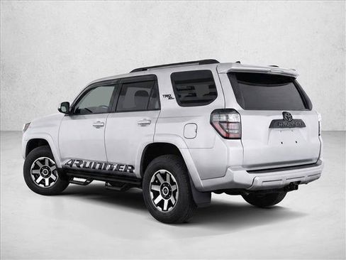 Used 2021 Toyota 4Runner TRD Off-Road Premium w/ Moonroof Package AWD/4WD image 5