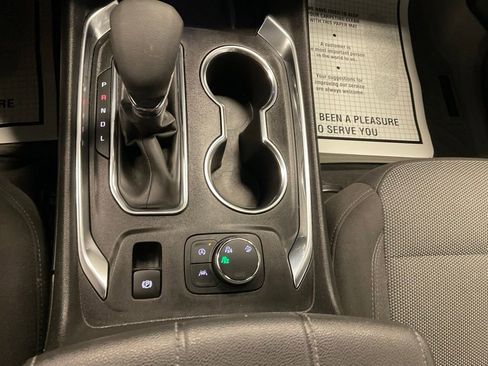 Used 2023 Chevrolet Traverse LT AWD/4WD image 23