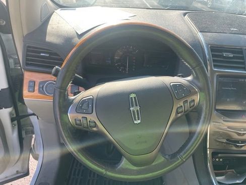 Used 2014 Lincoln MKX AWD w/ Equipment Group 102A image 10
