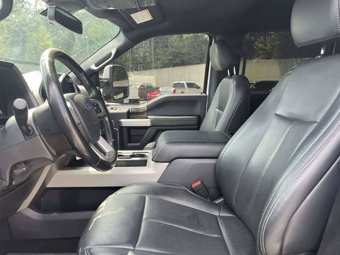 Used 2022 Ford F250 Lariat w/ Lariat Value Package AWD/4WD image 22