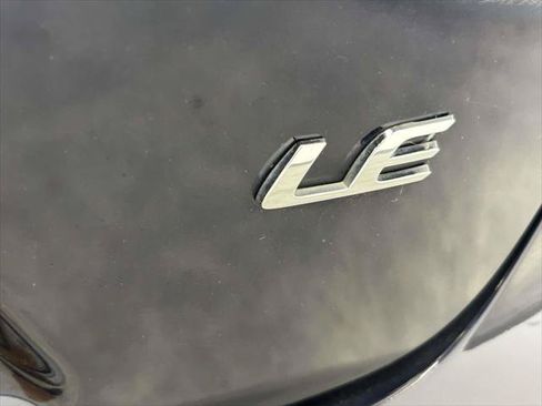 Certified 2022 Toyota Corolla LE FWD image 11