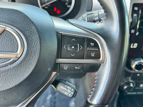 Used 2022 Lexus GX 460 Premium image 25