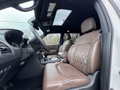 Certified 2024 Nissan Armada Platinum w/ Captain's Chairs Package image 18