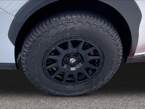 Used 2019 Subaru Crosstrek 2.0i Premium AWD/4WD image 32