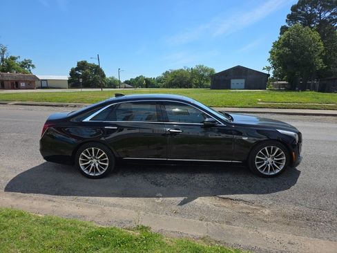 Used 2017 Cadillac CT6 Luxury RWD image 8