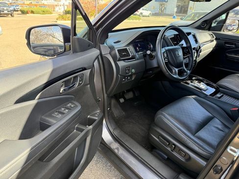 Used 2021 Honda Passport Touring image 11