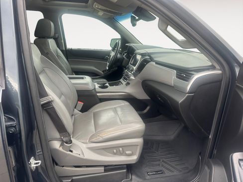 Used 2019 Chevrolet Suburban LT AWD/4WD image 15