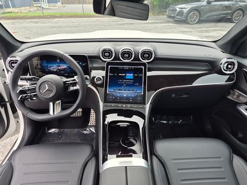 Certified 2026 Mercedes-Benz GLC 300 4MATIC image 18