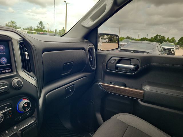 Used 2021 Chevrolet Silverado 1500 LT AWD/4WD image 29