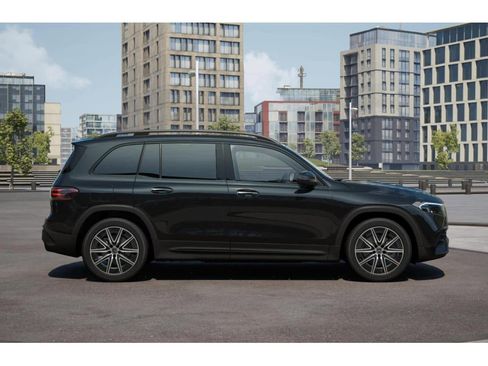 Used 2024 Mercedes-Benz EQB 350 4MATIC SUV image 32