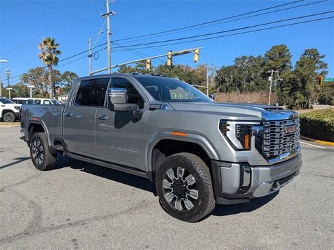 New 2026 GMC Sierra 2500 Denali w/ Denali Reserve Package image 2