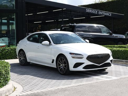 Used 2026 Genesis G70 2.5T RWD image 2