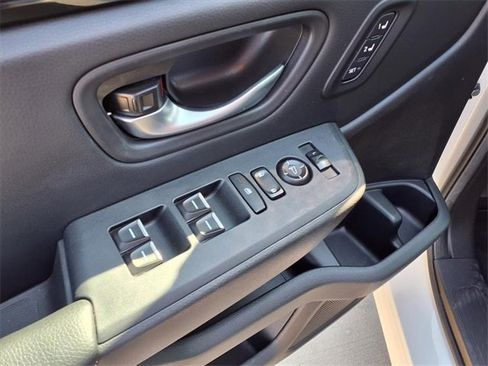 Used 2024 Honda Pilot EX-L image 17