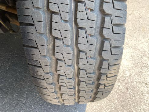 Used 2020 Ford Transit 250 Low Roof AWD image 42