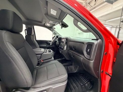 Certified 2025 Chevrolet Silverado 2500 W/T image 30