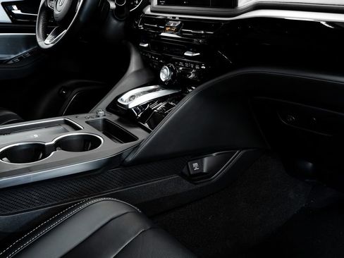 Certified 2025 Acura MDX w/ Technology Package image 27