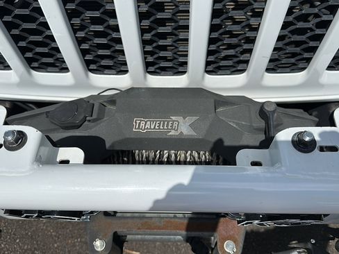 Used 2020 Jeep Gladiator Sport w/ Quick Order Package 24S image 15