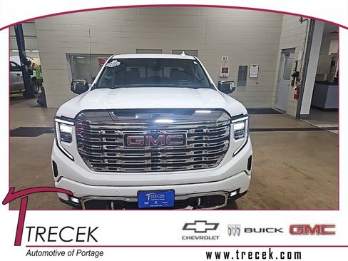 Used 2024 GMC Sierra 1500 Denali w/ Technology Package image 1