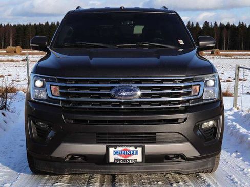 Certified 2019 Ford Expedition XLT w/ Equipment Group 201A image 9